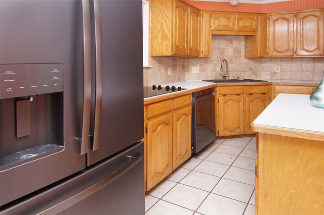 5029 Barberry Drive, Fort Worth, TX 76133