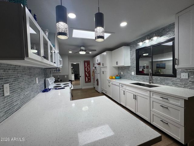 20226 N 125TH Avenue N, Sun City West, AZ 85375