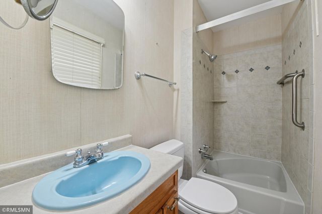 3062 Woodlark Lane, Eagan, MN 55121