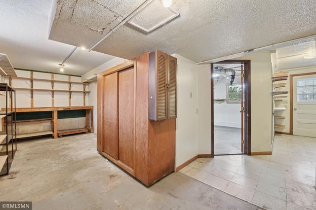 3062 Woodlark Lane, Eagan, MN 55121