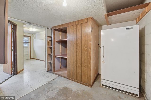 3062 Woodlark Lane, Eagan, MN 55121