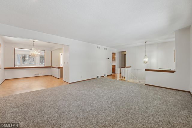 3062 Woodlark Lane, Eagan, MN 55121