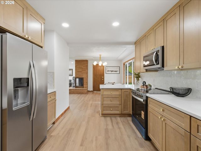 5640 Ne AINSWORTH St, Portland, OR 97218