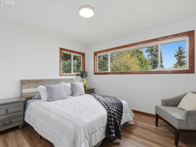 5640 Ne AINSWORTH St, Portland, OR 97218