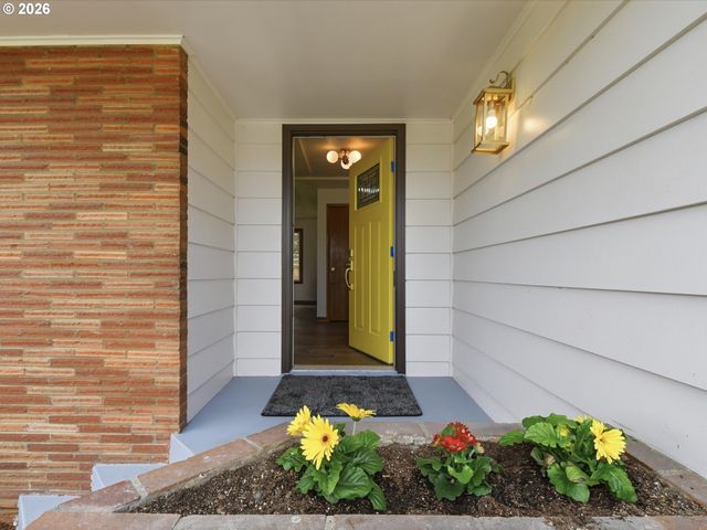 5640 Ne AINSWORTH St, Portland, OR 97218