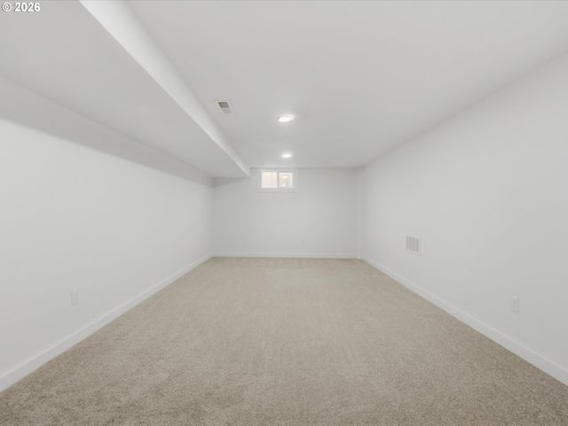 5640 Ne AINSWORTH St, Portland, OR 97218