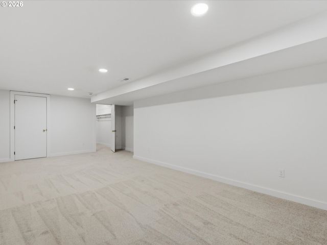 5640 Ne AINSWORTH St, Portland, OR 97218