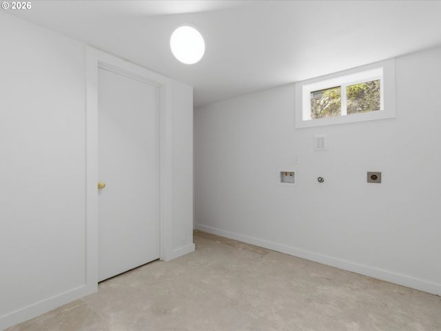 5640 Ne AINSWORTH St, Portland, OR 97218