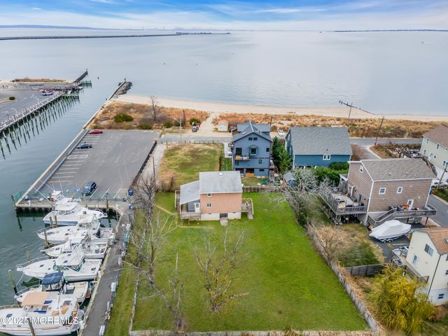 234 Beach Avenue, Middletown, NJ 07748