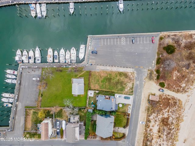 234 Beach Avenue, Middletown, NJ 07748