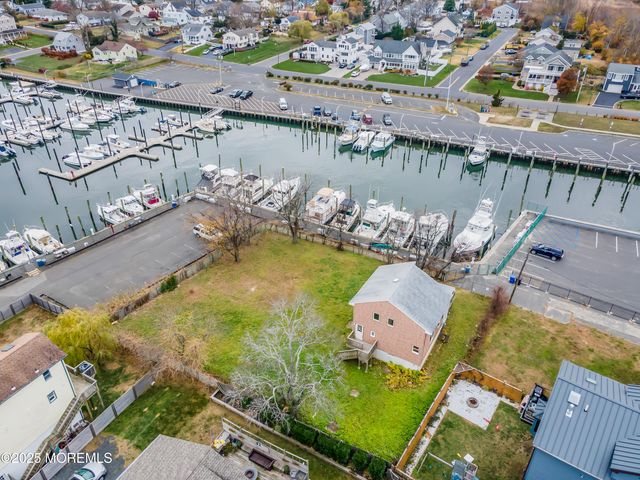 234 Beach Avenue, Middletown, NJ 07748