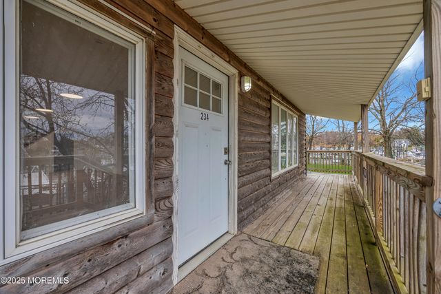234 Beach Avenue, Middletown, NJ 07748