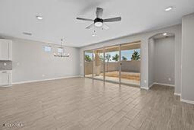 18941 W MONTEROSA Street, Litchfield Park, AZ 85340