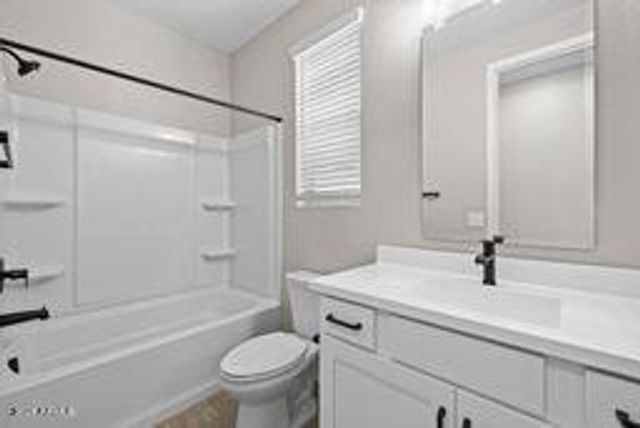 18941 W MONTEROSA Street, Litchfield Park, AZ 85340