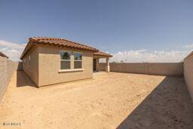 18941 W MONTEROSA Street, Litchfield Park, AZ 85340