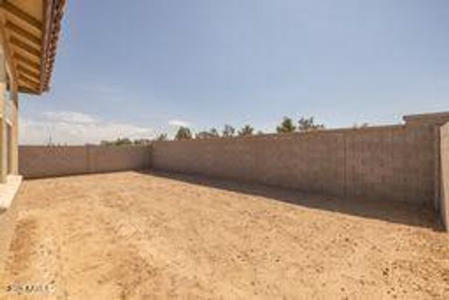 18941 W MONTEROSA Street, Litchfield Park, AZ 85340