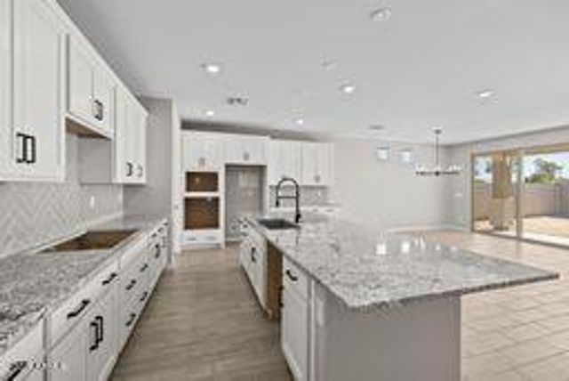 18941 W MONTEROSA Street, Litchfield Park, AZ 85340