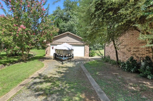 1313 Richard Street, Hot Springs, AR 71913