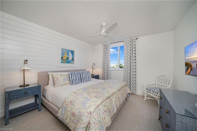 7515 Pelican Bay BLVD 6B, Naples, FL 34108