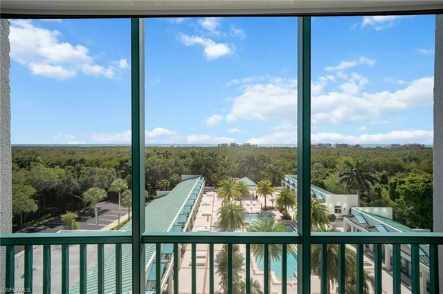 7515 Pelican Bay BLVD 6B, Naples, FL 34108