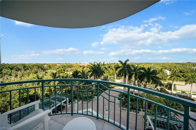 7515 Pelican Bay BLVD 6B, Naples, FL 34108