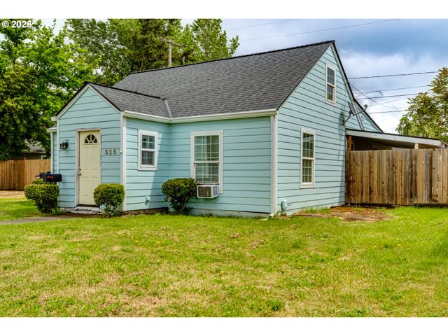 525 21ST St, Springfield, OR 97477