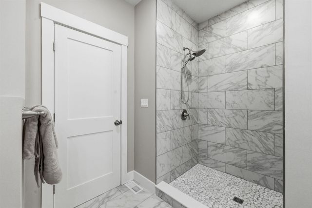 69 Lady Walsingham Way Lot 31, Laconia, NH 03246