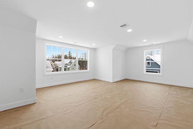 69 Lady Walsingham Way Lot 31, Laconia, NH 03246