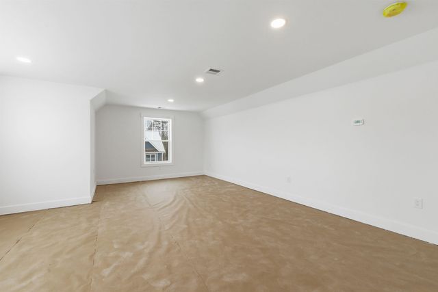 69 Lady Walsingham Way Lot 31, Laconia, NH 03246