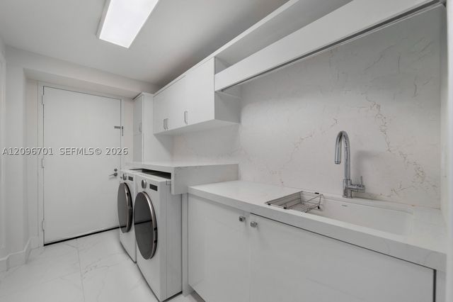 17875 Collins Ave 2301, Sunny Isles Beach, FL 33160