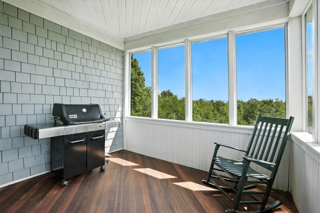 699 Nob Hill Road, Williston, VT 05495