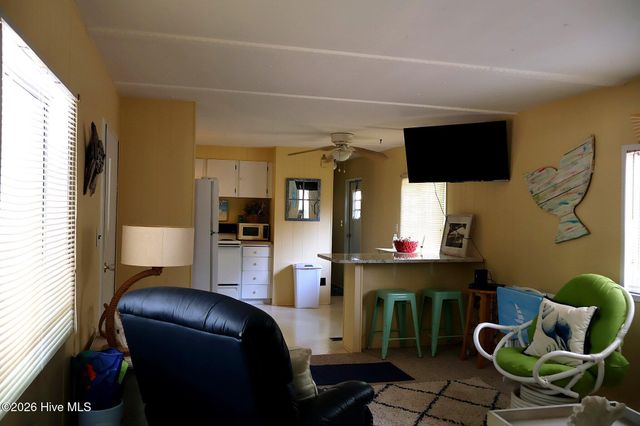 9136 E Calabash Drive SW, Calabash, NC 28467