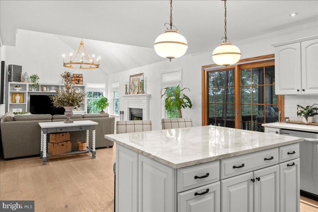 3043 FAIRHILL DR, Collegeville, PA 19426
