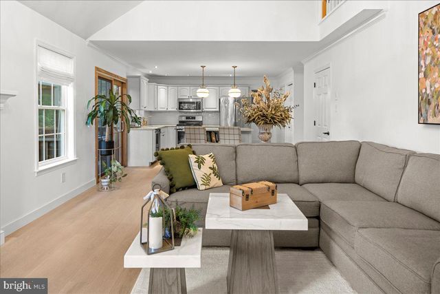 3043 FAIRHILL DR, Collegeville, PA 19426