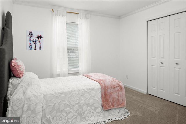 3043 FAIRHILL DR, Collegeville, PA 19426