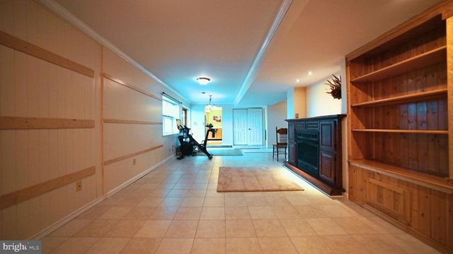 3043 FAIRHILL DR, Collegeville, PA 19426