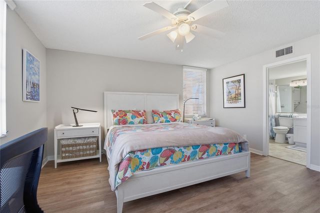 7540 BAY ISLAND DRIVE S 251, South Pasadena, FL 33707