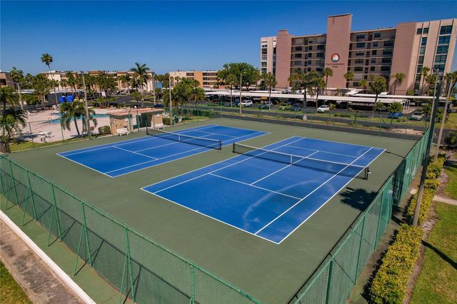 7540 BAY ISLAND DRIVE S 251, South Pasadena, FL 33707