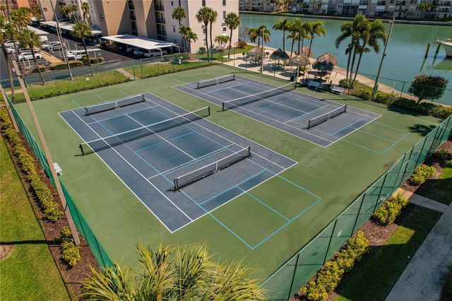 7540 BAY ISLAND DRIVE S 251, South Pasadena, FL 33707