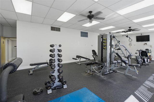 7540 BAY ISLAND DRIVE S 251, South Pasadena, FL 33707