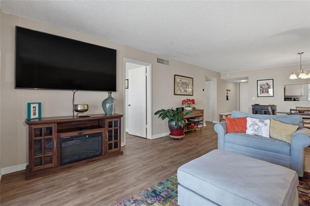 7540 BAY ISLAND DRIVE S 251, South Pasadena, FL 33707