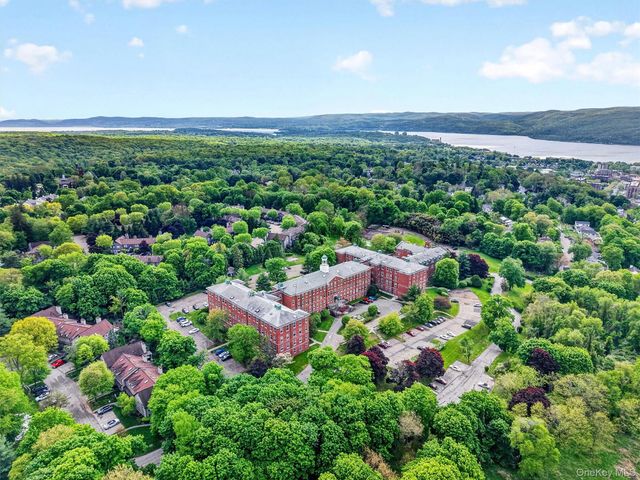 5211 Villa At The, Peekskill, NY 10566