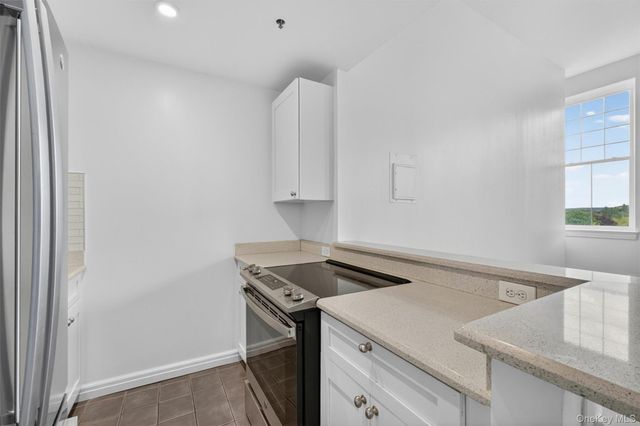 5211 Villa At The, Peekskill, NY 10566