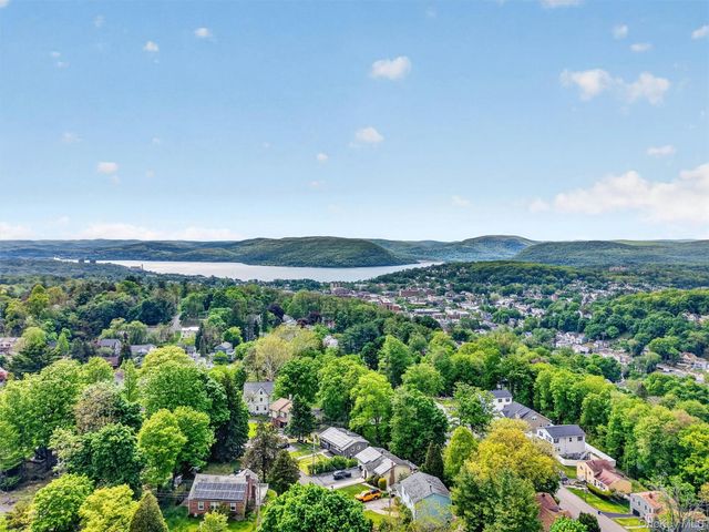5211 Villa At The, Peekskill, NY 10566