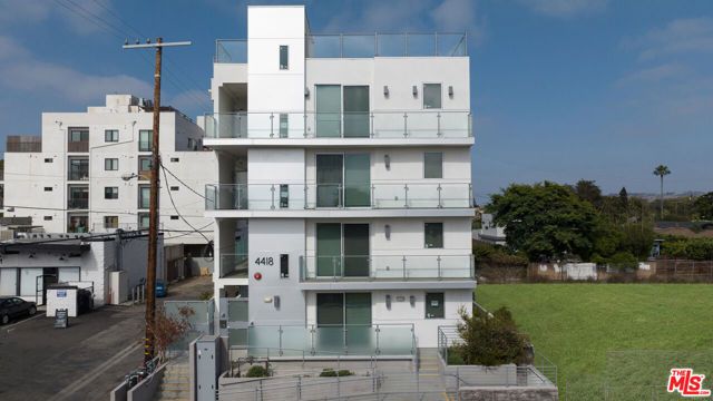 4418 S Slauson Avenue 101, Culver City, CA 90230