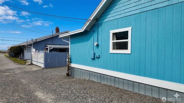 4830 Cedar Lane, Blaine, WA 98230