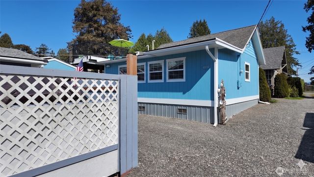 4830 Cedar Lane, Blaine, WA 98230