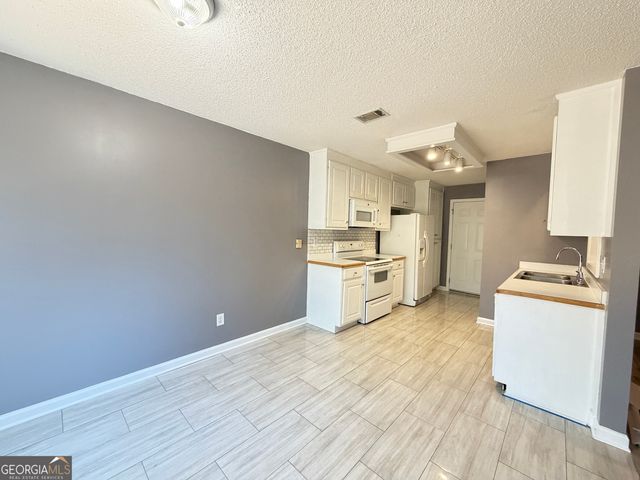 520 Redbud Lane, Mount Airy, GA 30563