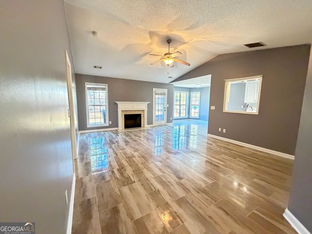 520 Redbud Lane, Mount Airy, GA 30563