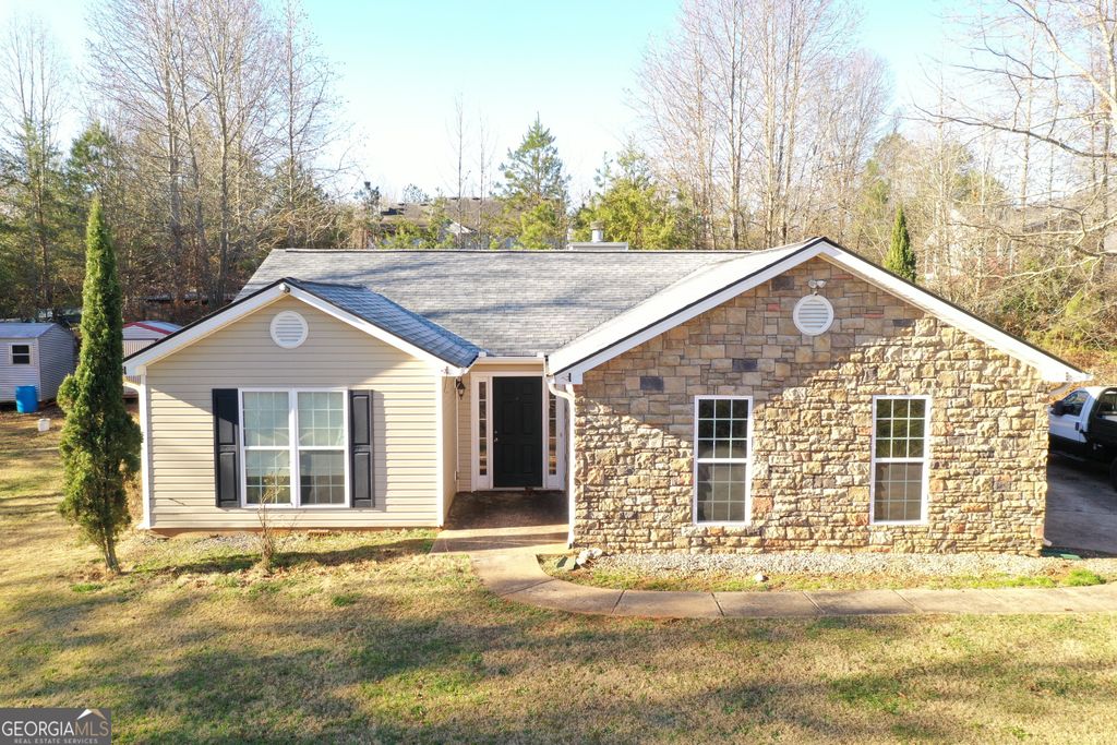 520 Redbud Lane, Mount Airy, GA 30563